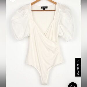 NWOT Lulu’s Size Small “Always Amazed White Surplice Puff Sleeve Bodysuit”